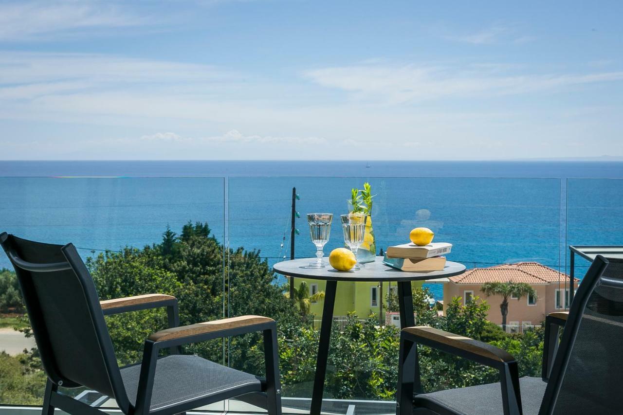 Villa Blue Sea Spathion Exterior photo