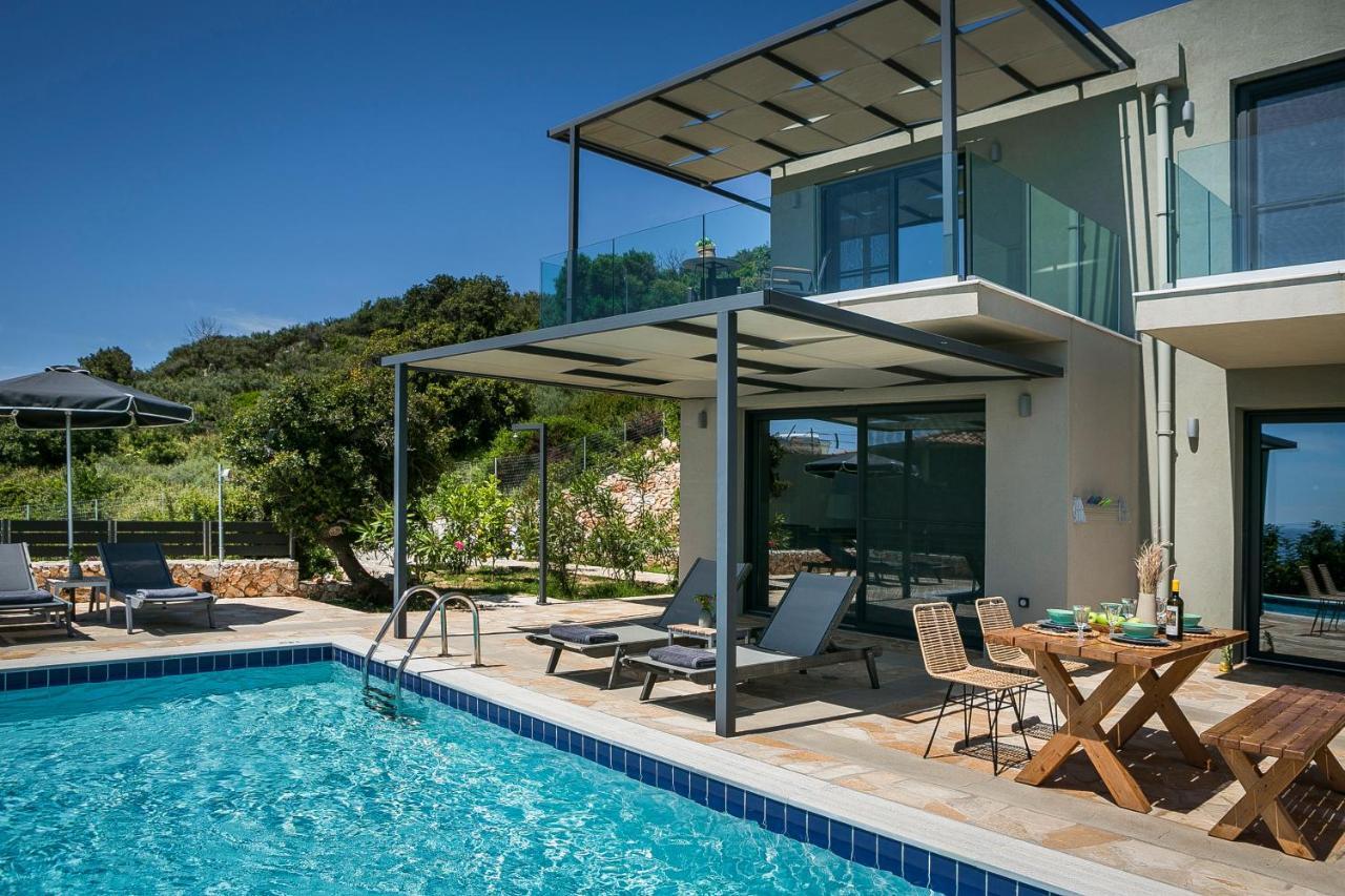 Villa Blue Sea Spathion Exterior photo